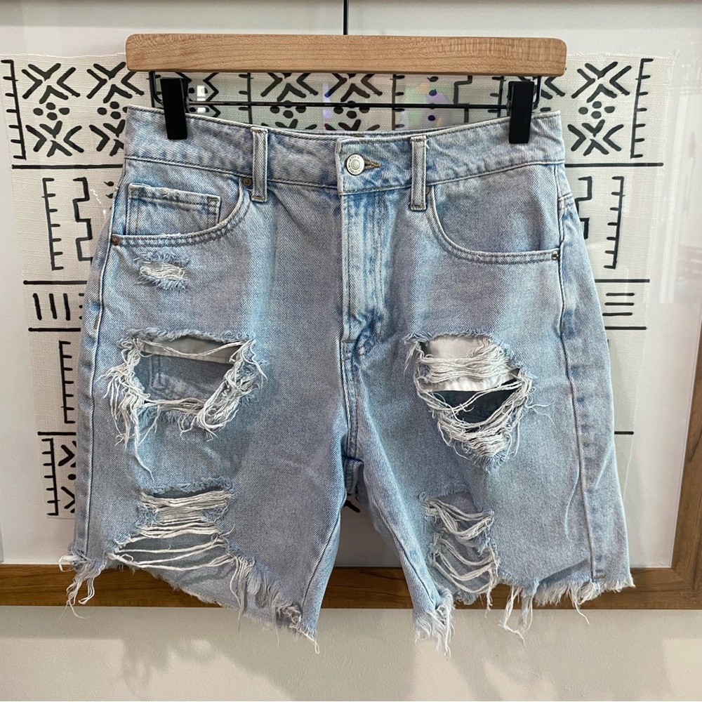 Forever21‎ HW Cutoff Shorts